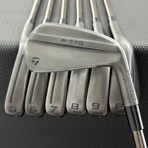 TAYLORMADE P770 BATTLE WORN IRON SET 4-P