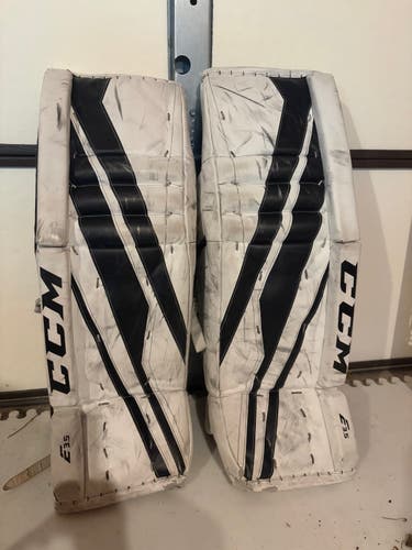 31" CCM Extreme Flex 3.5 Goalie Leg Pads (Used)