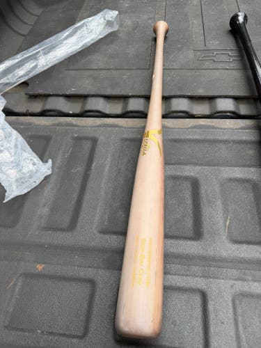 Victus Tatis Birch Bat 31 oz 33.5" (New)