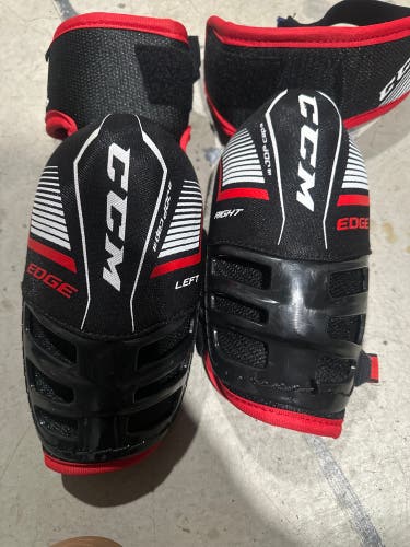 Senior Large CCM JetSpeed Edge Elbow Pads (Used)