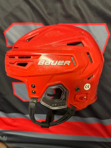 Small Bauer Re-Akt 150 Helmet (Used)