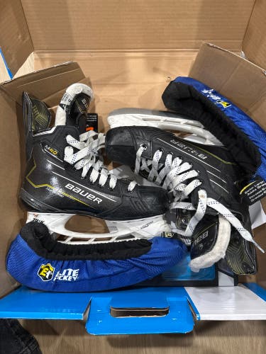 Bauer Supreme M40 Hockey Skates Regular Width Size 5 (barley Used)