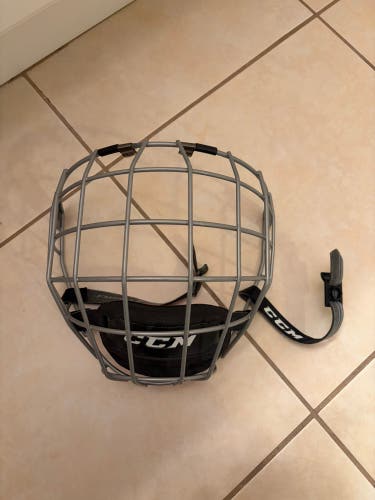 New CCM FM580 Senior Medium Silver Cage