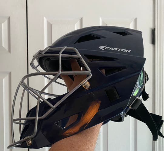 Easton Royal Blue M7 Catcher's Mask - Large Fit 7 - 7 7/8