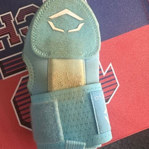 Blue Junior EvoShield Sliding Mitt (Used)