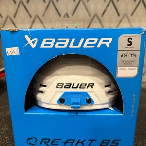 Small Bauer Re-Akt 85 Helmet (New)