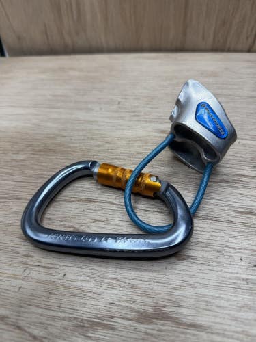 Petzl Locking Carabiner Black Diamond ATC-XP Belay Climbing