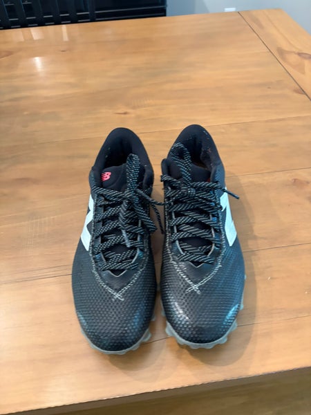 Black Unisex Size M 11.0 (W 12.0) Adult New Balance Freeze Low Top Molded Cleats (Used)
