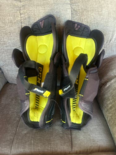 Senior CCM Tacks 14" Shin Pads (Used)