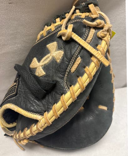 Under Armour RH Catcher's UACM-100Y Baseball Glove 31.5" (Used)
