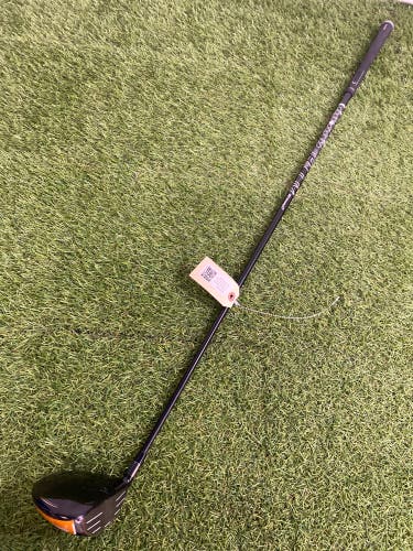 Callaway Mavrik Max 3 Fairway Wood | 15* UST Mamiya Helium 5F3 Regular Graphite RH