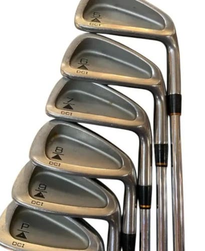 Men's Titleist DCI Right Handed Iron Set Regular Flex (Used)