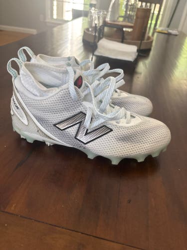 White Unisex Size M 7.0 (W 8.0) Adult New Balance Freeze Mid Top (New)