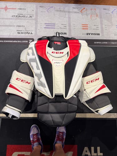 CCM EFlex 5.9 Goalie Chest Protector Sr. M (New)