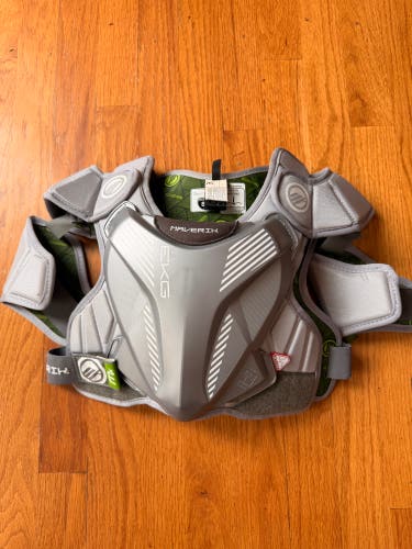 Maverik Men's MX Lacrosse Shoulder Pads (Used)
