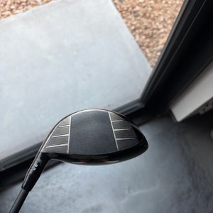 Men's Titleist Gt3 Right Handed Driver Extra Stiff Flex 9 Loft (Used)