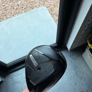 Men's Titleist GT3 Right Handed Fairway Wood Extra Stiff Flex 5 Wood (Used)