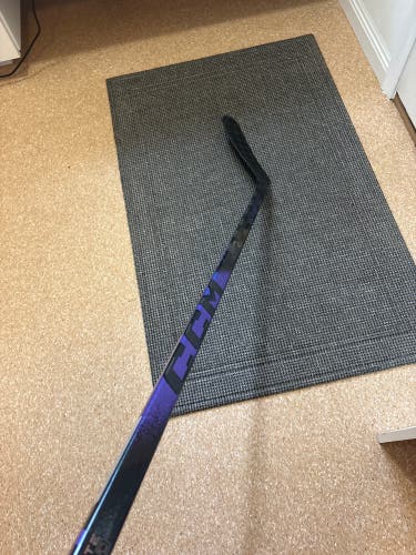 Intermediate CCM Ribcor Trigger 10 Pro Left Hand Hockey Stick P29 65 Flex (New)