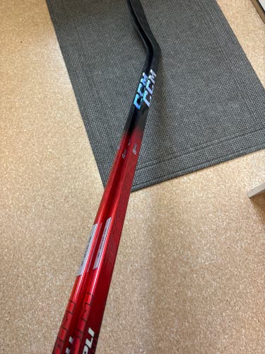 Intermediate CCM JetSpeed FT8 Pro Left Hand Hockey Stick P29 65 Flex (New)