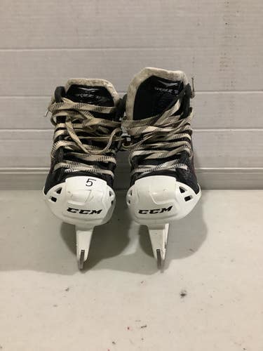 Used Ccm Rbz Junior 05 Ice Hockey Skates 10743-c000416488