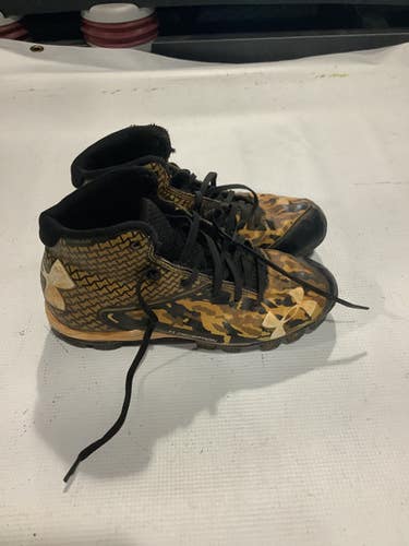 Used Under Armour Baseball Cleats Senior 5.5 Baseball And Softball Cleats 10743-s000404774