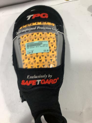Used Junior Soccer Shin Guards 10743-s000406657