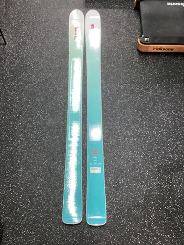 Used Traverse Theia Skis Only Royal Blue 160 Cm 10743-c000446434