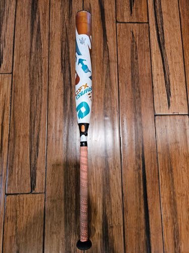 2018 DeMarini CFX Composite Bat (-11) 19 oz 30" (Used)