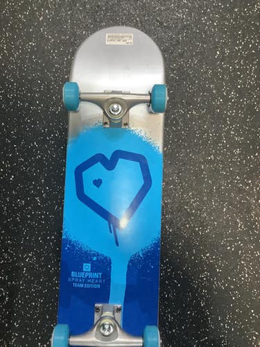 New Blueprint Spray Heart Rasta 10743-essicblu0sphe800