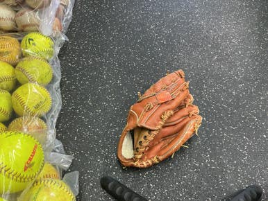 Used Wilson A2150 Bb Sb Glove Rh Throw Brown 11 1 4" 10743-s000461423