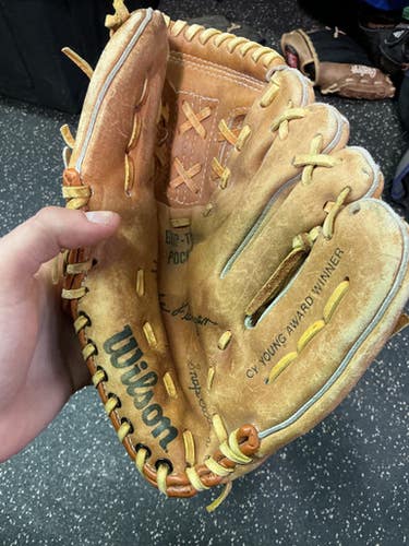 Used Wilson A 2275 Bb Sb Glove Rh Throw Brown 11" 10743-s000463323
