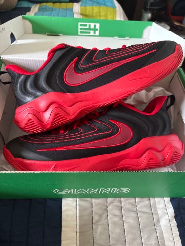 Red Men's 7Y (Big Kids / Youth) Youth Nike Giannis Immortality Shoes (New)