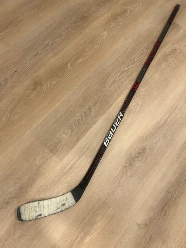 Senior Bauer Vapor X700 Right Handed Hockey Stick P88 87 Flex (Used)