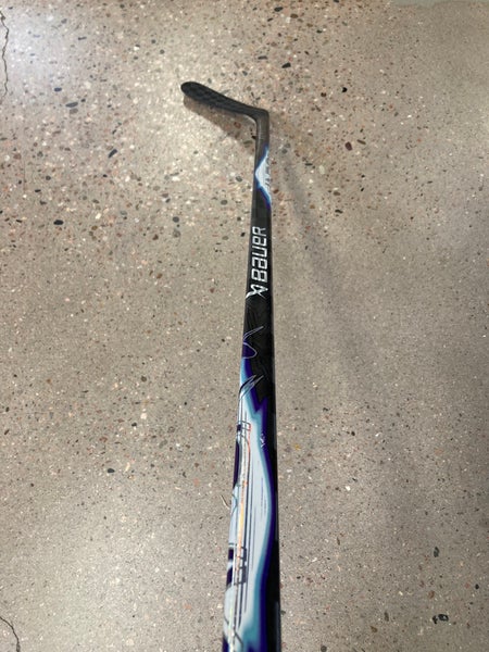 Intermediate Bauer Vapor Flylite Hockey Stick Left Hand P92 55 Flex (Used)
