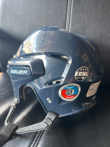 Small Bauer 7500 Helmet (Used)