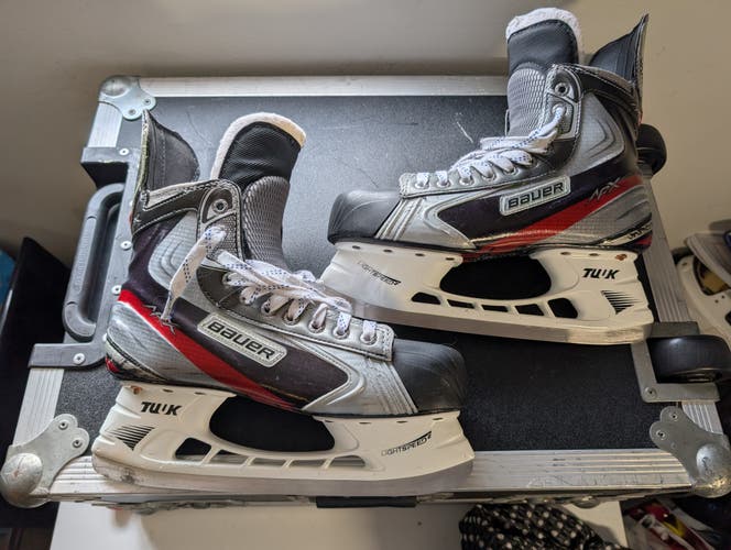 Bauer Vapor APX Hockey Skates Pro Stock 9 E/A Like New