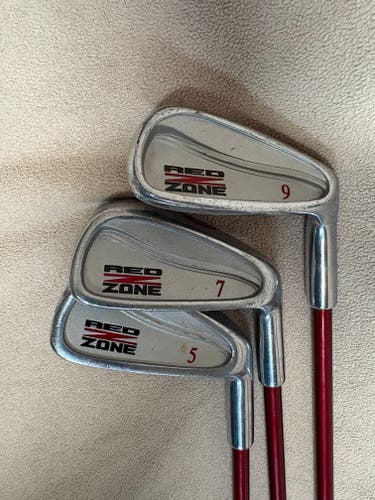 Junior Red Zone Right Handed Iron Set Junior Graphite Shaft (Used)