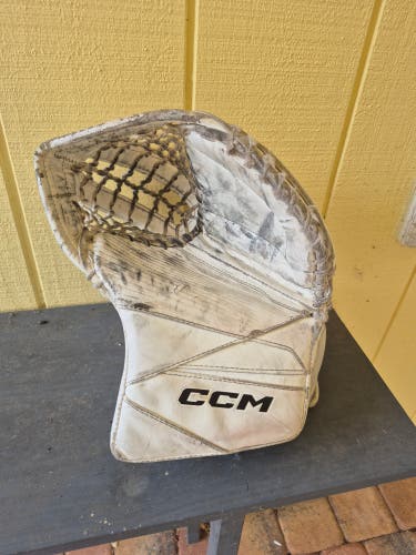 2022 CCM Axis 2.5 Regular (Used)
