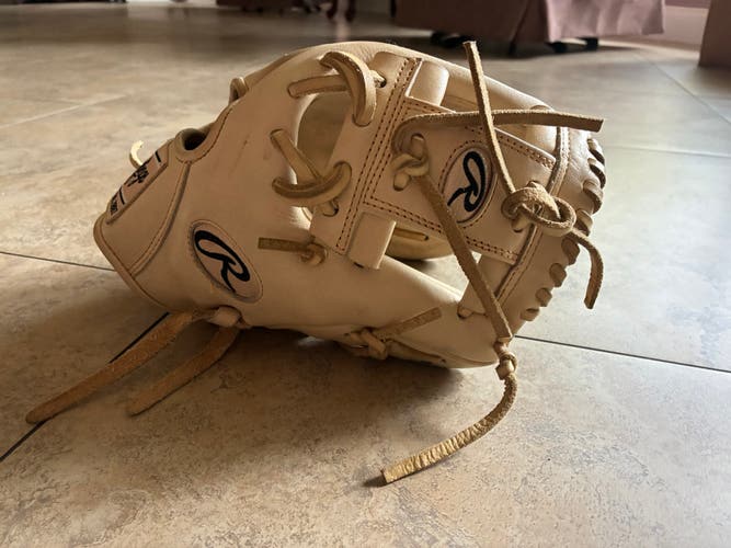 2025 Rawlings Heart of the Hide RH Infield Baseball Glove 11.5" (Used)