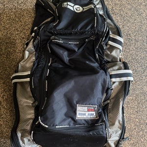 NO E2 Catcher's Bag (Used)