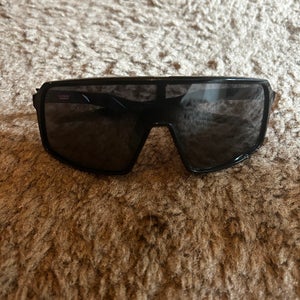 Unisex One Size Fits All Oakley Sutro Sunglasses (New)