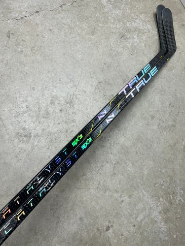 2 PACK 85 Flex P92 Senior True Catalyst 9x3 Left Hand Hockey Stick Pro Stock (New)