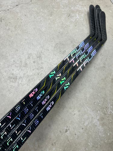 4 PACK 85 Flex P92 Senior True Catalyst 9x3 Left Hand Hockey Stick Pro Stock (New)