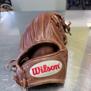 RH Wilson A2000 Baseball Glove 11.5" (Used)