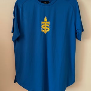 PWHL Medium Adult Unisex Shirt (Used)