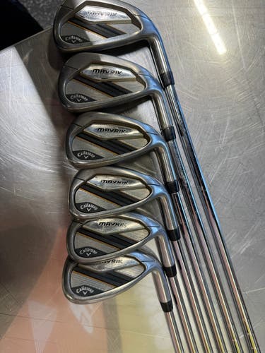 Men's Callaway Mavrik Right Handed Iron Set Stiff Flex (Used)
