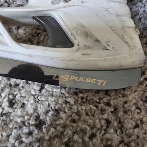 Bauer Vapor 1X Hockey Skates Regular Width 7.5 (Used)