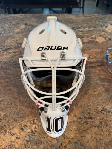 Senior Large Bauer 940 Goalie Mask (Used)