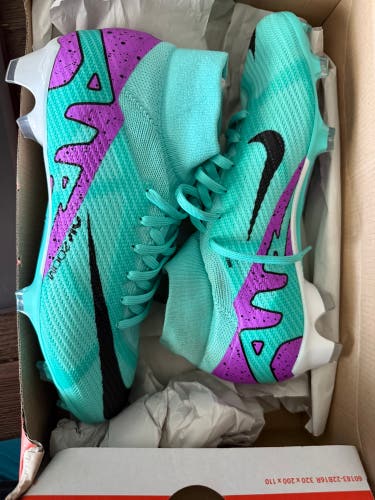 Green Unisex Size M 7.0 (W 8.0) Nike Superfly Cleats (New)