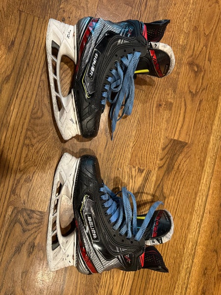2019 Bauer Vapor 2X Pro Hockey Skates Regular Width Size 4 (Used)